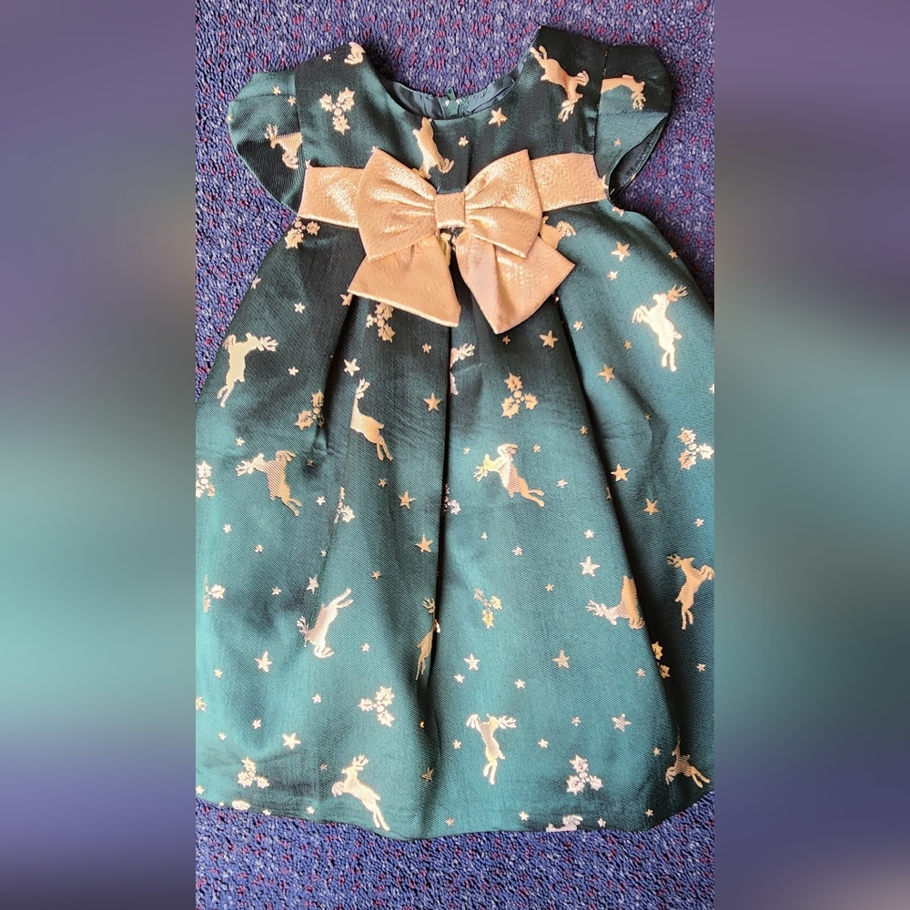 Gils Christmas Gold and dark green reindeer dress with gold bow 2t